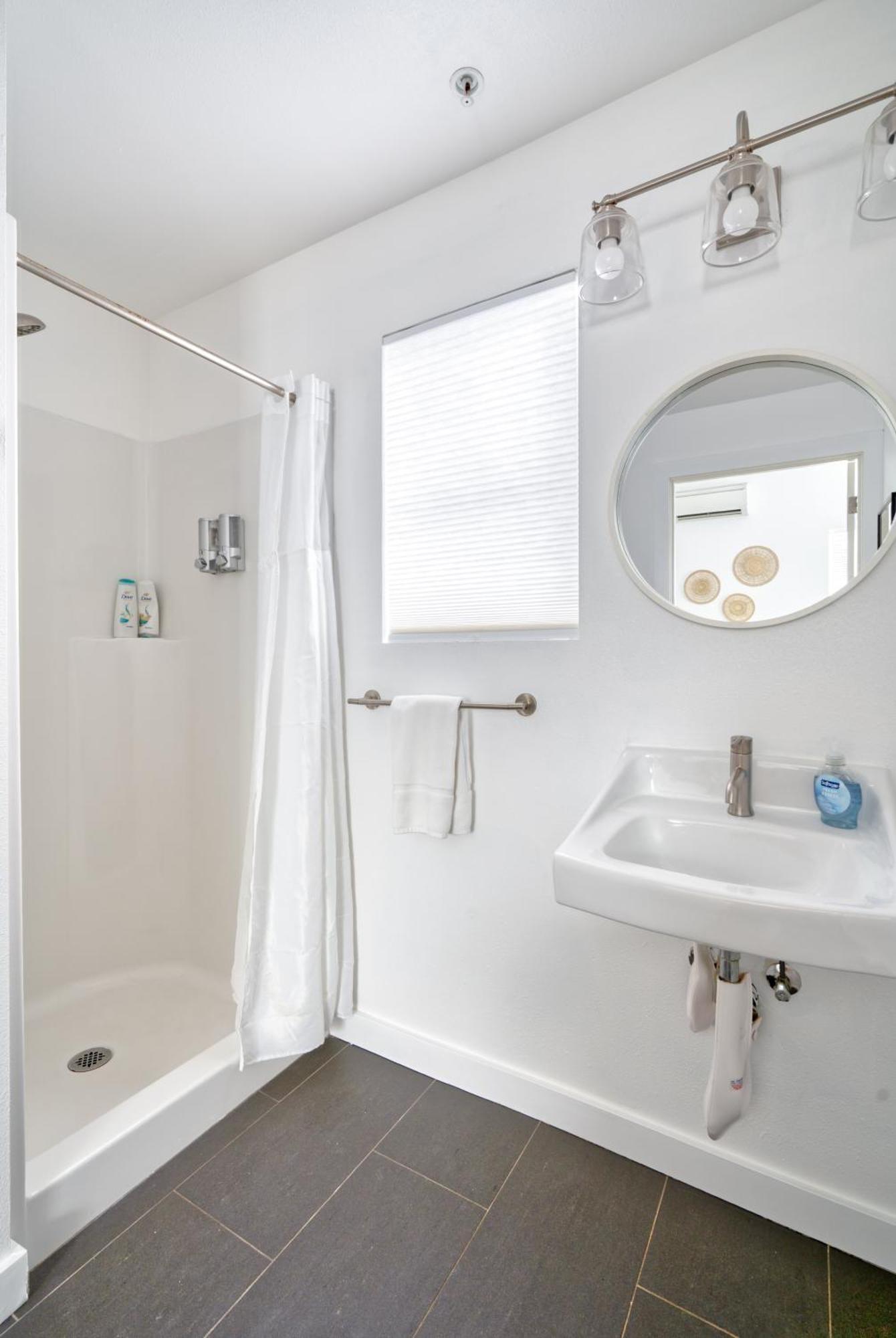 Stay Portland - Beach Vibes Getaway Near Burnside & Laurelhurst! Exterior photo