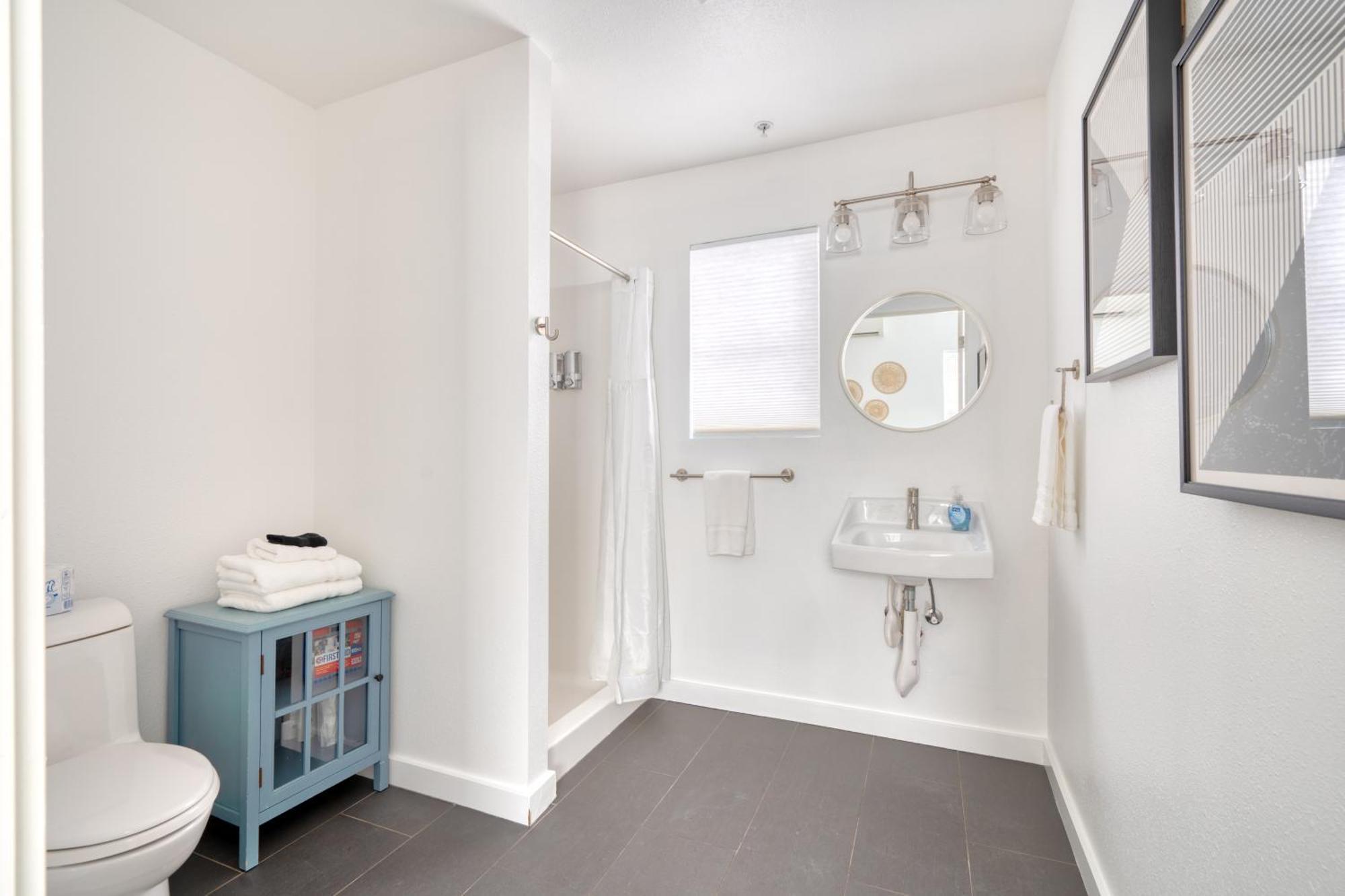 Stay Portland - Beach Vibes Getaway Near Burnside & Laurelhurst! Exterior photo