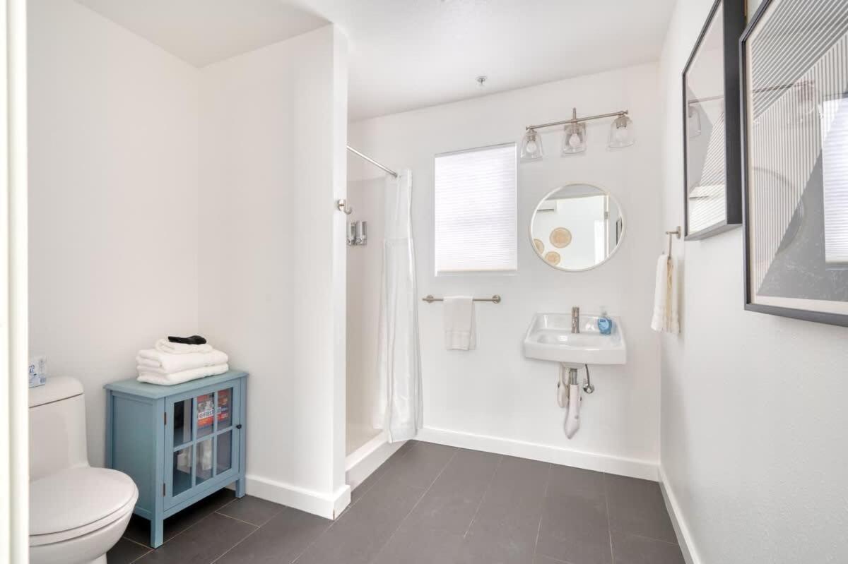 Stay Portland - Beach Vibes Getaway Near Burnside & Laurelhurst! Exterior photo