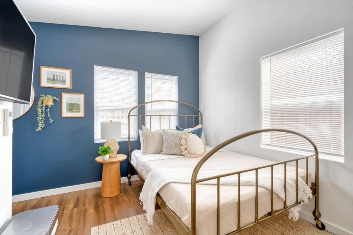 Stay Portland - Beach Vibes Getaway Near Burnside & Laurelhurst! Exterior photo