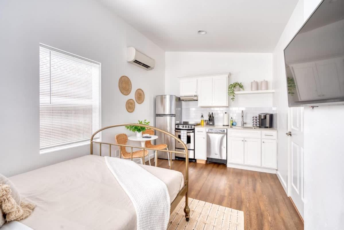 Stay Portland - Beach Vibes Getaway Near Burnside & Laurelhurst! Exterior photo